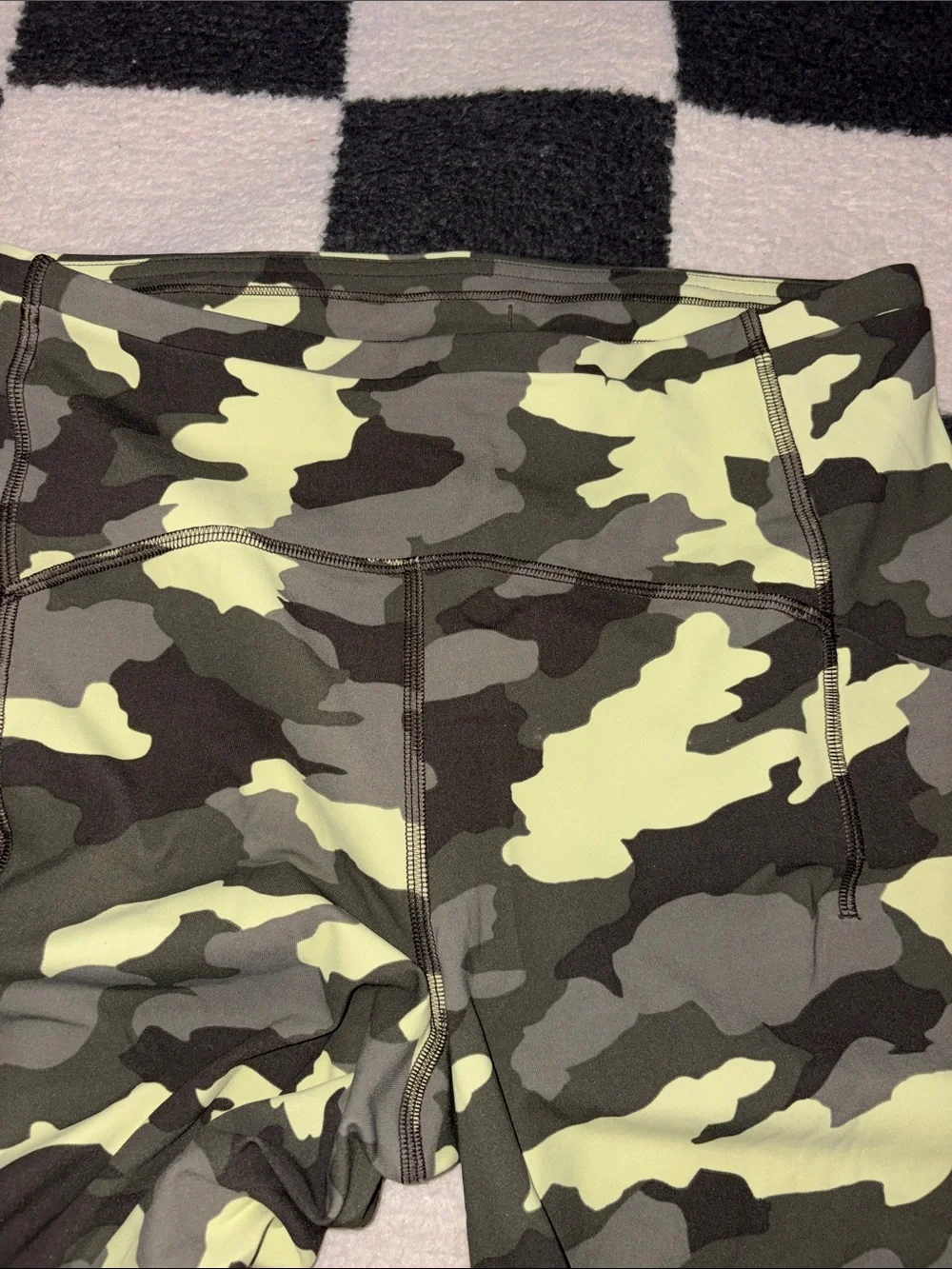 NWOT Lulu lemon leggings.